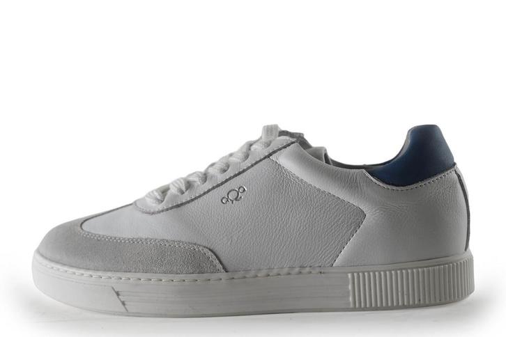 AQA Sneakers in maat 37 Wit, Kleding | Dames, Schoenen, Wit, Zo goed als nieuw, Sneakers of Gympen, Verzenden
