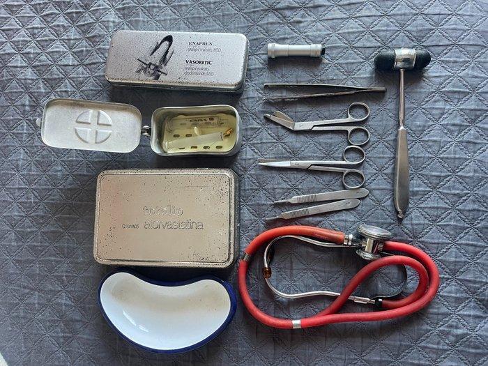 Chirurgische instrumenten (12) - Staal - Medico, Antiek en Kunst, Antiek | Wandborden en Tegels