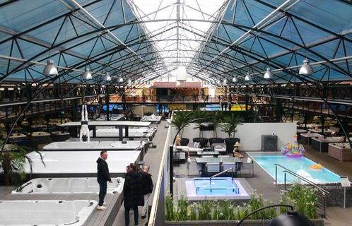 Grootste Jacuzzi, Spa, Outlet, Zwemspas Showroom Kom Langs!, Tuin en Terras, Bubbelbaden en Hottubs, Vast, Zo goed als nieuw, Ophalen of Verzenden