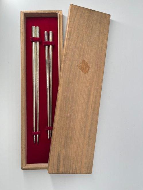 Set sterlingzilveren eetstokjes: L19,4-22 cm - Zilver,, Antiek en Kunst, Antiek | Meubels | Tafels