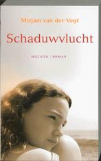 SCHADUWVLUCHT 9789023992738 Mirjam van der Vegt, Verzenden, Gelezen, Mirjam van der Vegt