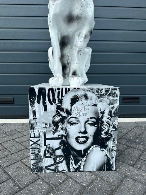 Daluxe Art - 1999 • Panther sculpture Marilyn Monroe Pillar, Antiek en Kunst, Kunst | Designobjecten