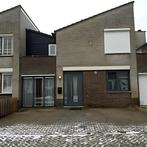 Tweekapper met vijf slaapkamers en tuin, gestoffeerd, Huizen en Kamers, Kamers te huur, 50 m² of meer, Almere