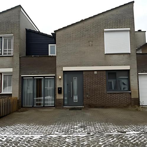 Tweekapper met vijf slaapkamers en tuin, gestoffeerd, Huizen en Kamers, Kamers te huur, 50 m² of meer, Almere
