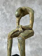 sculptuur, Modern Bronze Sculpture - Seated Bronze Sculpture