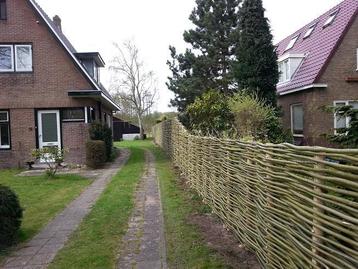 Wilgentenenschutting, ambachtelijk gevlochten door de vakman beschikbaar voor biedingen