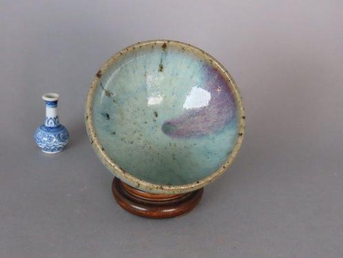 Kom - A Small Purple Splash Jun Bowl - Porselein - Een paars, Antiek en Kunst, Antiek | Overige Antiek