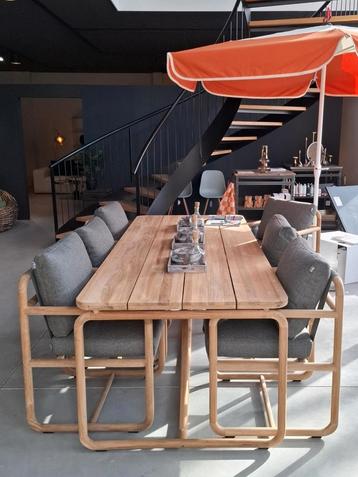 Showroom uitverkoop - Apple Bee Dolce Dining Table Set beschikbaar voor biedingen