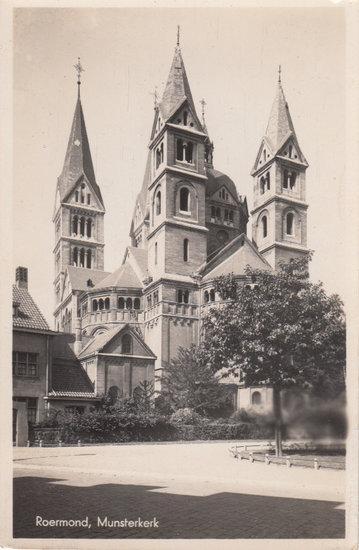 ROERMOND - Munsterkerk, Verzamelen, Ansichtkaarten | Nederland, Verzenden