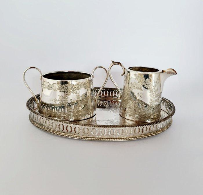 Ontbijtservies - Elegant Silver-Plated Breakfast Set -, Antiek en Kunst, Antiek | Meubels | Tafels