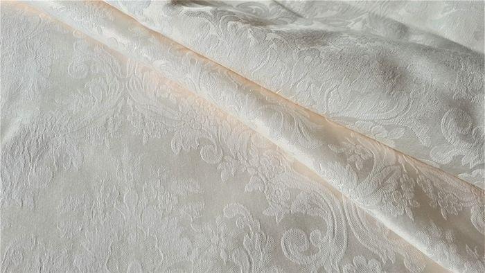 Lusso Sottile: Jacquard meubelstof voor een elegant, Antiek en Kunst, Curiosa en Brocante
