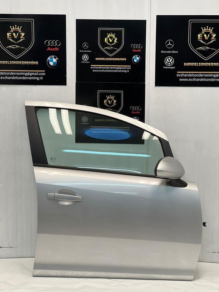 Opel Corsa portier 4-deurs rechts voor deur bj.2008 Z157, Auto-onderdelen, Carrosserie en Plaatwerk, Gebruikt, Opel, Voor, Rechts