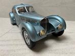 IXO 1:8 - Modelauto - Bugatti 57 SC Atrlantic, Nieuw