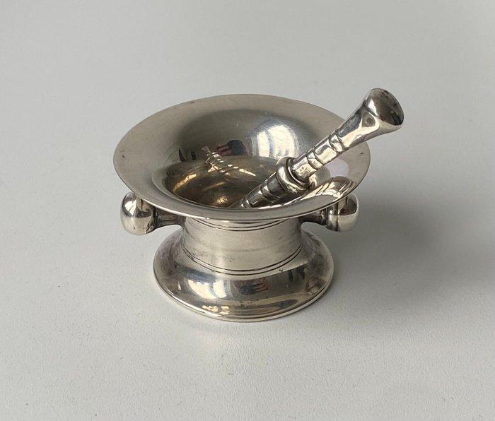 Miniatuur figuur - Miniatuur zilveren vijzel en, Antiek en Kunst, Antiek | Goud en Zilver