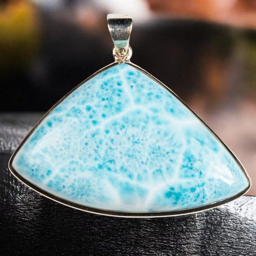 Larimar-edelsteen van topkwaliteit - Zeldzaam mineraal -, Verzamelen, Mineralen en Fossielen