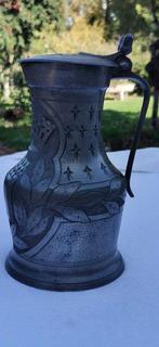 Kruik - Prachtige oude tinnen kan met gravures – met, Antiek en Kunst