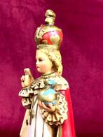 24 - Beeld, Heilige maagd Maria met een wereldbol op haar, Antiek en Kunst