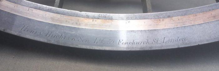 Sextant - Messing - hout - koper - ijzer - Henry Hughes &, Verzamelen, Fotografica en Filmapparatuur