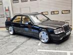 MCG 1:18 - Modelauto - Mercedes Benz E-Klasse W124 - 1990 -, Nieuw