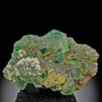 Gratis verzending! Smaragdgroene fluoriet Kristalen -, Verzamelen, Mineralen en Fossielen