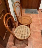 Thonet - Stoel - Hout, Rattan - Twee vintage stoelen