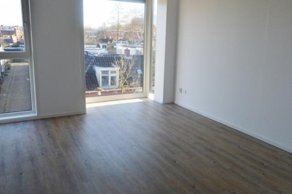 Studio Kerklaan in Groningen, Huizen en Kamers, Kamers te huur, 20 tot 35 m², Groningen