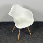 Kuipstoel Wit - Houten Onderstel, Huis en Inrichting, Stoelen, Ophalen of Verzenden, Gebruikt