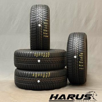 225/45/19 96V RSC (*) Pirelli winterbanden 6,8mm profiel 4X beschikbaar voor biedingen