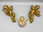sculptuur, Set van twee vergulde gipsen engelen met, Nieuw