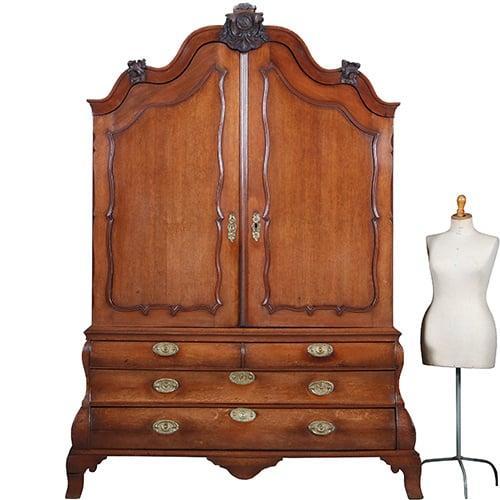 Dubbel gebogen kabinet in prachtige oude kleur 18e eeuws No8, Antiek en Kunst, Antiek | Meubels | Kasten, Ophalen of Verzenden