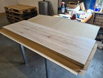 Wastafelblad 140 x 46 cm hout (schade) beschikbaar voor biedingen