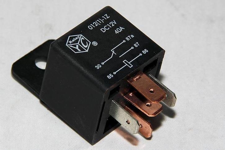 Relais benzinepomp, Auto-onderdelen, Brandstofsystemen, Ophalen of Verzenden