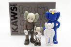 Kaws (1974) - Family (Blue Brown)