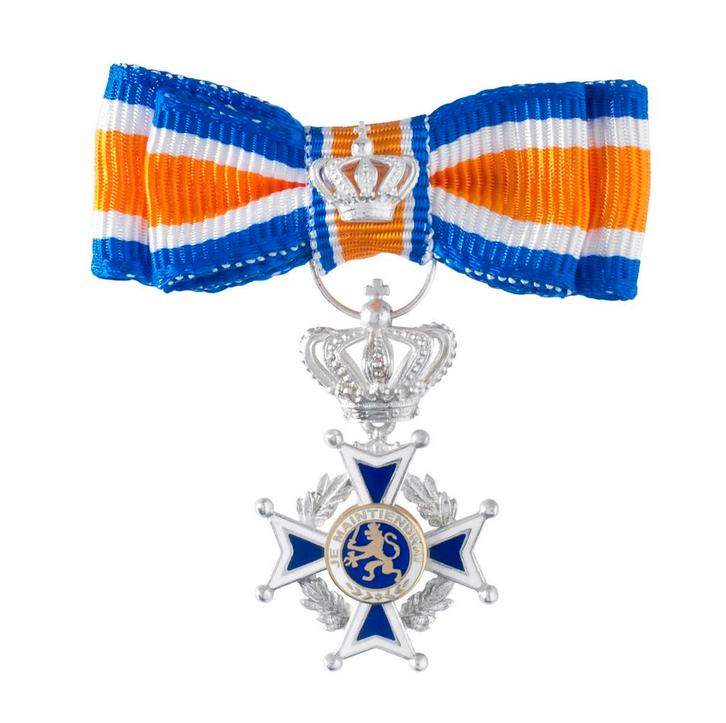 Miniatuur Oranje-Nassau Civiel Ridder Dames in etui, Postzegels en Munten, Munten | Nederland, Verzenden