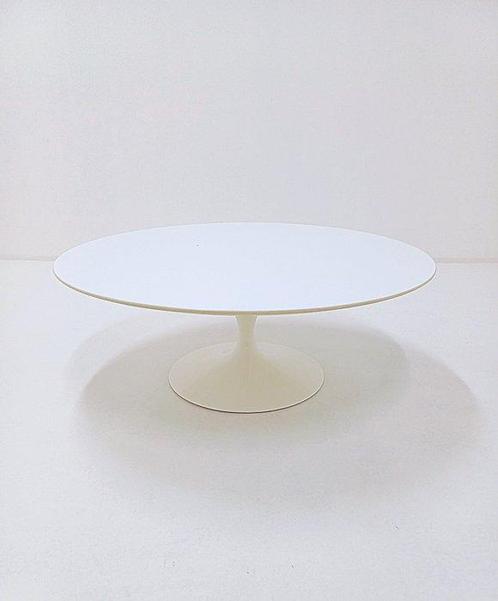 Knoll International - Eero Saarinen - Salontafel - tulp -, Antiek en Kunst, Kunst | Designobjecten