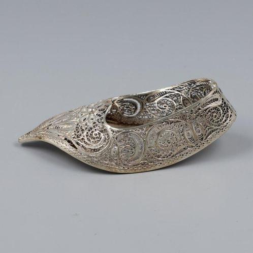Miniatuur Lotusschoen - China 20e eeuw *NO RESERVE* -, Antiek en Kunst, Antiek | Goud en Zilver