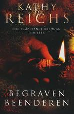 Begraven beenderen 9789022543405 Kathy Reichs, Verzenden, Gelezen, Kathy Reichs