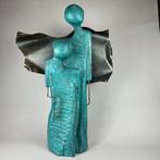 Karol Dusza (XX-XXI) - „In love” 76cm wooden sculpture, Antiek en Kunst