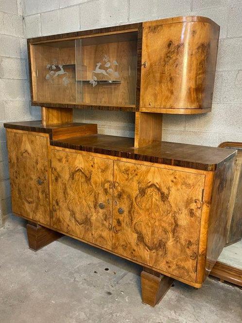Vitrinekast - Wortelnotenhout - Art Deco Vitrinekast, Antiek en Kunst, Kunst | Designobjecten