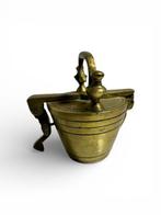 sculptuur, Ensemble de poids dapothicaire en laiton de