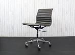 ICF - Charles & Ray Eames - Bureaustoel - EA117 - Leder,