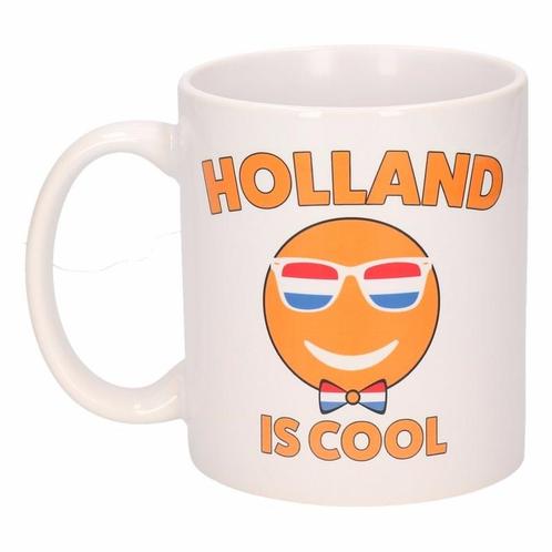 Nederland beker / mok met Holland is Cool print 300 ml - O.., Huis en Inrichting, Keuken | Servies, Ophalen of Verzenden
