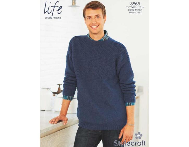 Breipatroon Stylecraft Life DK Boys/Men Sweater 8865, Hobby en Vrije tijd, Breien en Haken, Breien of Haken, Nieuw, Wol of Garen