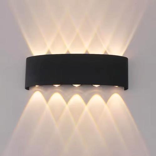 UniLights Waterdichte LED Wandlamp - Tuin Buitenlamp Zwart, Huis en Inrichting, Lampen | Wandlampen, Nieuw, Kunststof, Metaal