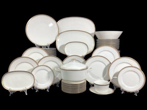 Hutschenreuther - Tafelservies voor 12 (56) - Goud,, Antiek en Kunst, Antiek | Meubels | Tafels