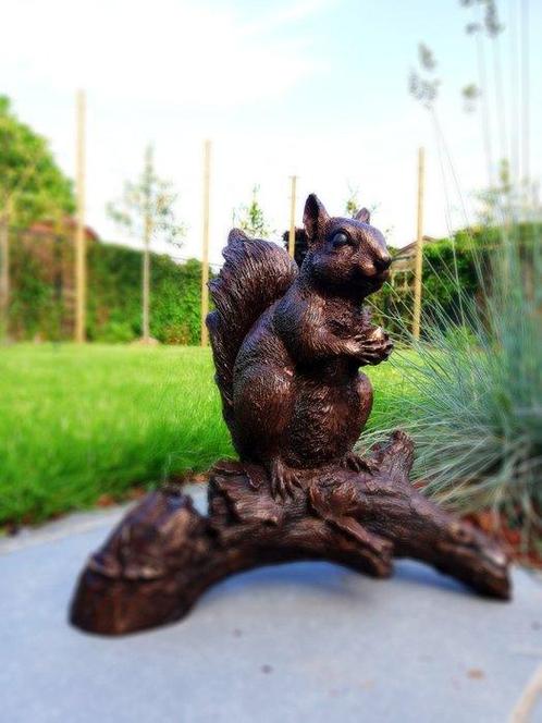 Beeldje - A lifelike squirrel - Brons, Antiek en Kunst, Curiosa en Brocante