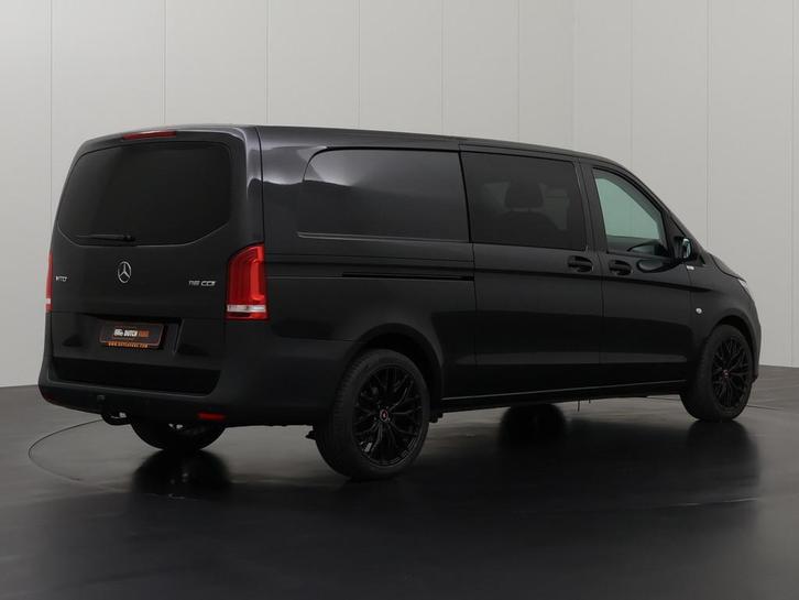 Mercedes Vito Dubbel cabine L3 H1 2021 Diesel Automaat, Auto's, Mercedes-Benz, Dealer onderhouden, Te koop, Zwart, Automaat, Financial lease