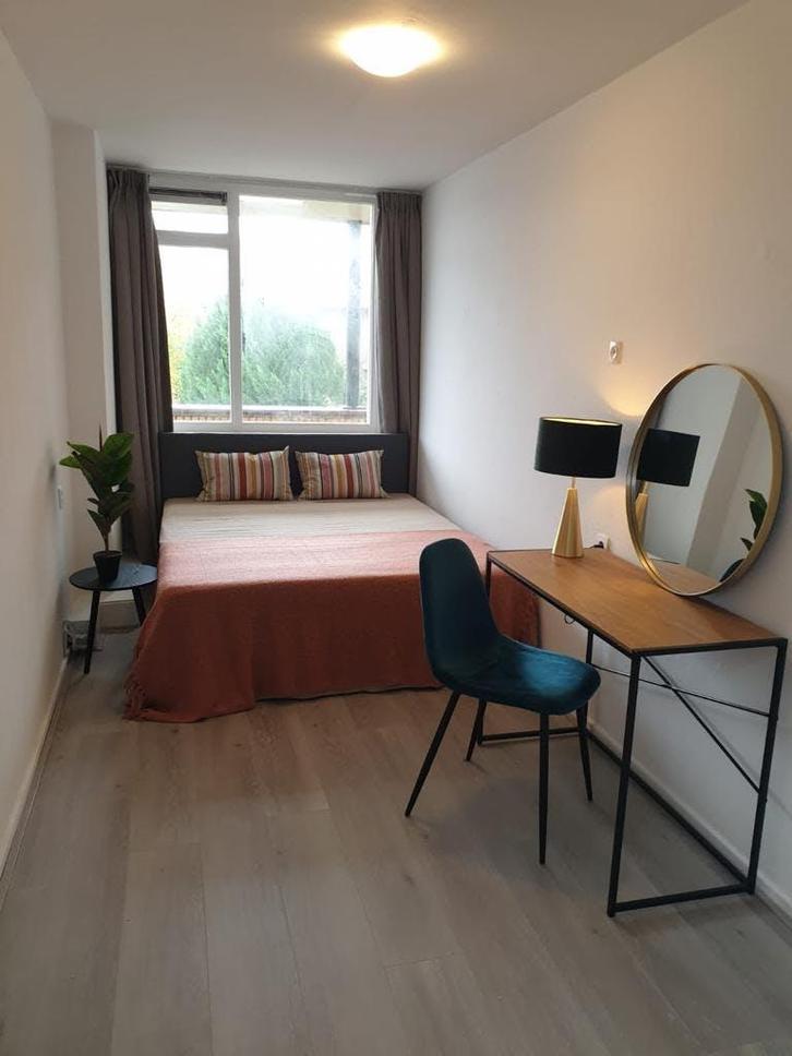 Studio te huur in Amstelveen - 130 m² - 2 kamer(s) - 2, Huizen en Kamers, Kamers te huur, Overige regio's