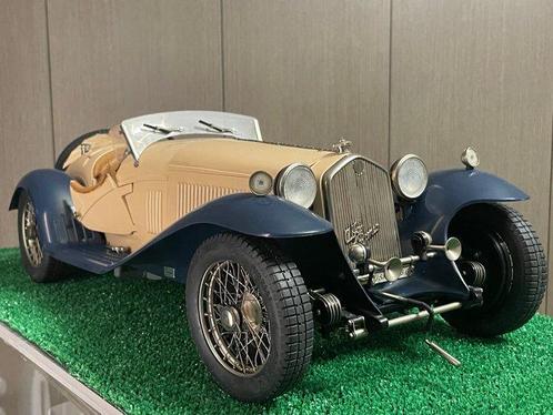 1:8 - Modelauto - Alfa Romeo 8c spider, Hobby en Vrije tijd, Modelauto's | 1:5 tot 1:12