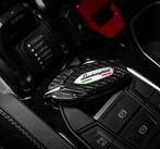 Dit betreft een Lamborghini Revuelto carbon sleutel case, Verzenden
